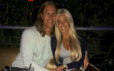 alex cooper and noah syndergaard|A Look At Alex Coopers Dating History